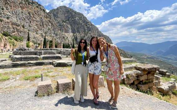 Atenas: Delfos, Museu de Delfos e Arachova - viagem de 1 dia com guia