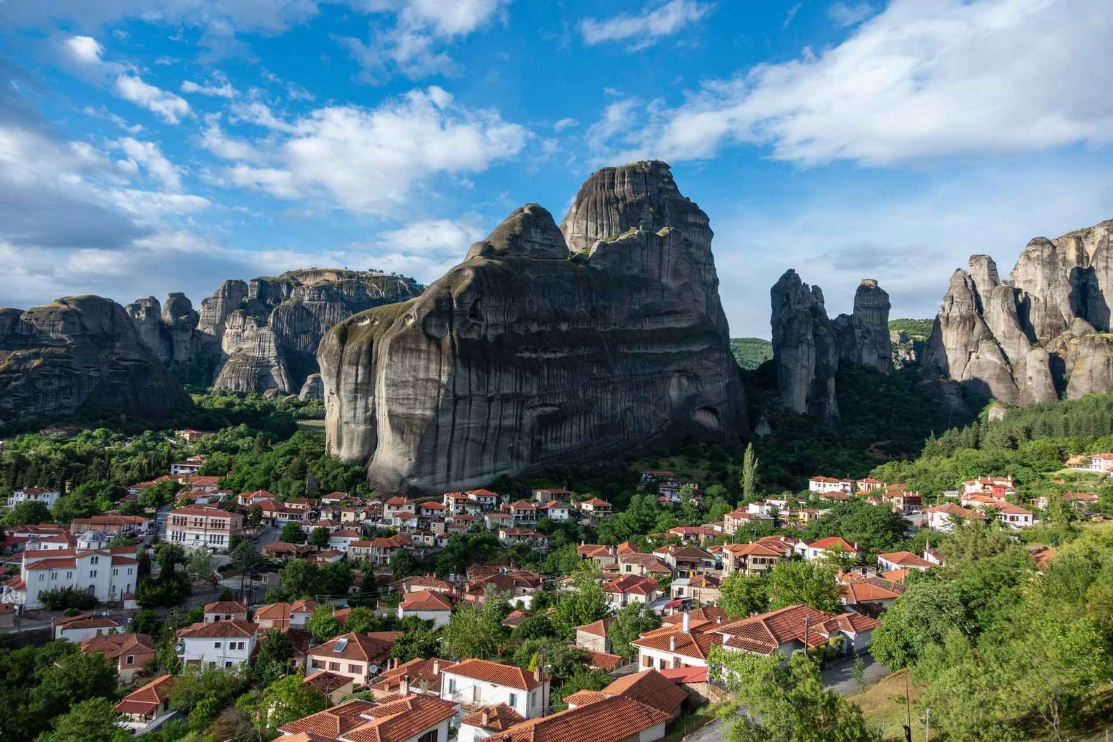 Atenas: Viagem de 1 dia a Meteora com guia de áudio e opção de almoço