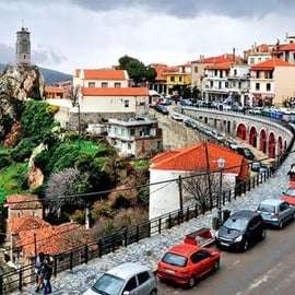 Desde Atenas: Excursión de un día a Delfos-Arachova en grupo pequeño con entradas