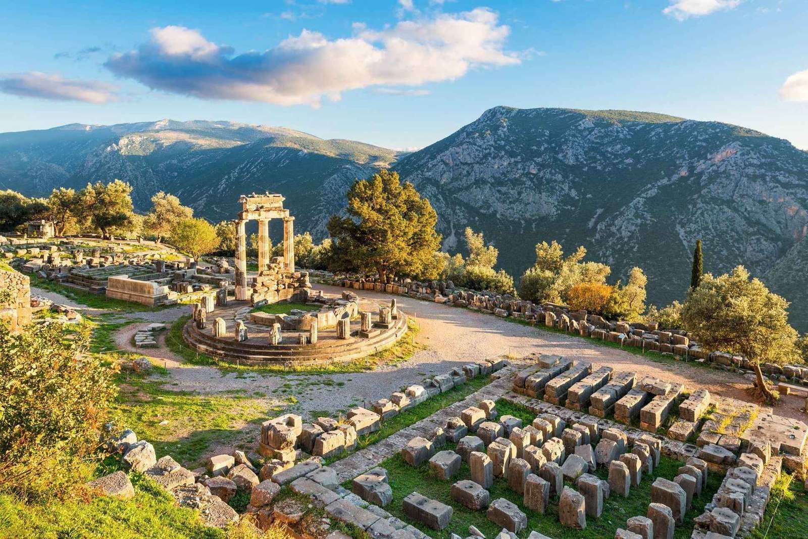 Excursão de dia inteiro às Termópilas, Meteora e Delfos