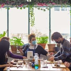 Atenas: Visita ao mercado alimentar e aula de culinária com vinho