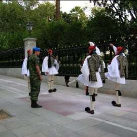 Caminhada social e política em Atenas