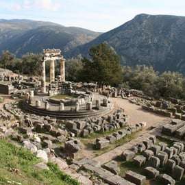 Desde Atenas: Delfos Día Completo V.R. Visita con Audioguía