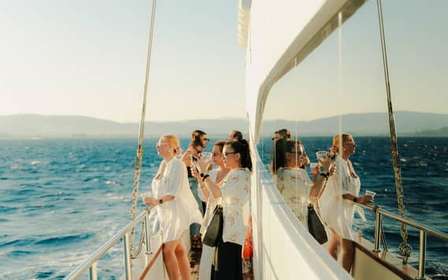 Atenas: Passeio de barco a Agistri, Aegina, paragem para nadar em Methopi