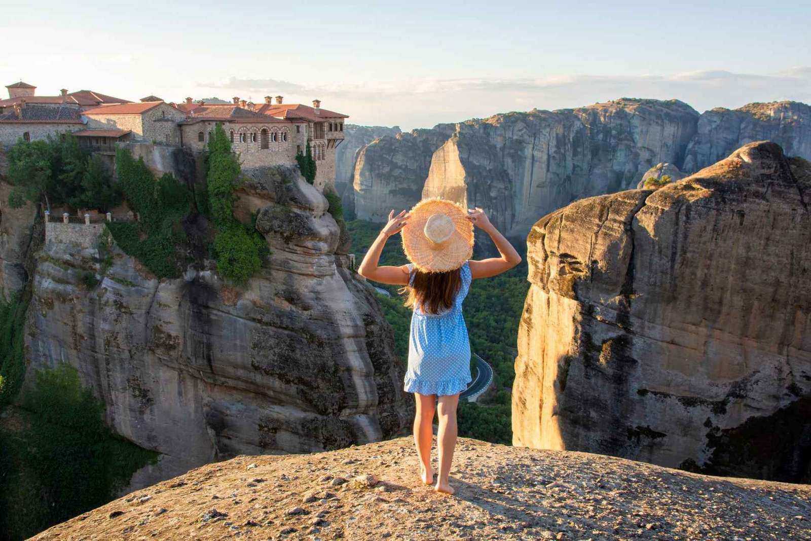 Desde Atenas: Excursión de un día a Meteora en autobús con almuerzo opcional
