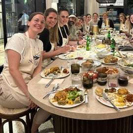 4 horas de aula de cozinha tradicional grega em Atenas com bebidas incluídas