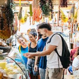 Atenas: Excursão a pé pela autêntica comida grega