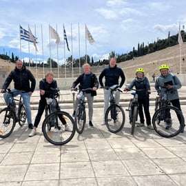 Atenas: Passeio Guiado de Bicicleta Elétrica com Destaques e Segredos