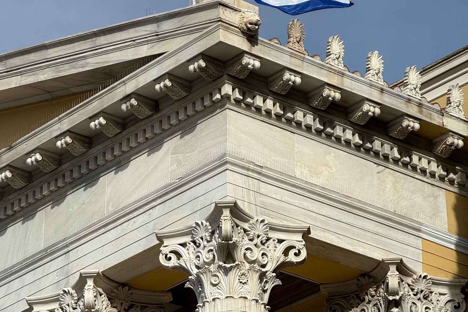 Deuses, heróis e vista da Acrópole: passeio a pé pela Atenas mítica
