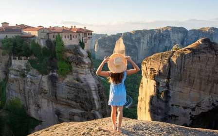 Desde Atenas: Excursión de un día a Meteora en autobús con almuerzo opcional