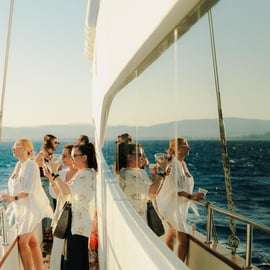 Atenas: Passeio de barco a Agistri, Aegina, paragem para nadar em Methopi