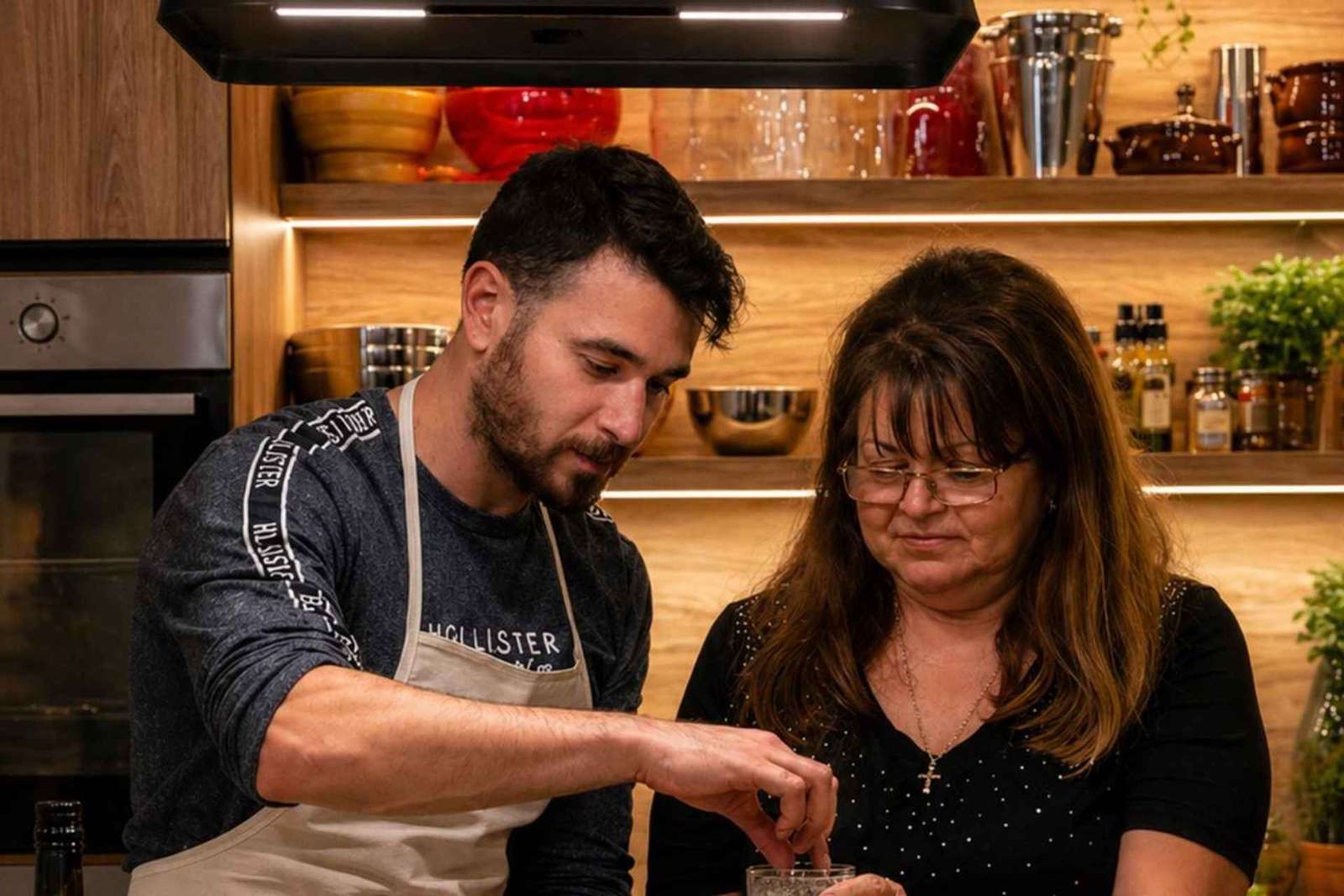 Cozinha como um grego numa aula de culinária no coração de Atenas