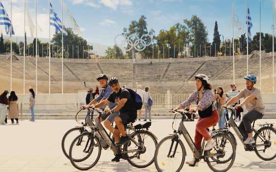Atenas: Visita guiada de E-Bike ao centro histórico
