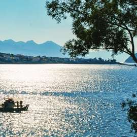 De Atenas: Cruzeiro de um dia em Hydra, Poros e Aegina com almoço