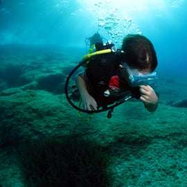 Atenas: Descubre la Experiencia de Buceo para Principiantes