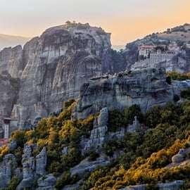 Atenas: Viagem de 1 dia a Meteora com guia de áudio e opção de almoço