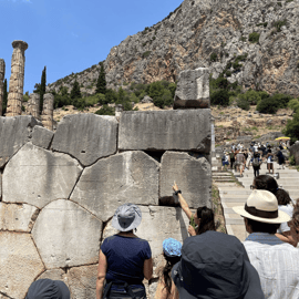 Atenas: Delfos, Museu de Delfos e Arachova - viagem de 1 dia com guia