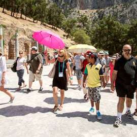 Atenas: Excursión de un día a Delfos y Arachova con guía y ticket de entrada