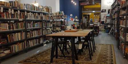 We Need Books - Necesitamos libros