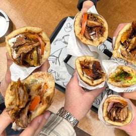 No Diet Club - ¡Tour gastronómico local único en Atenas!