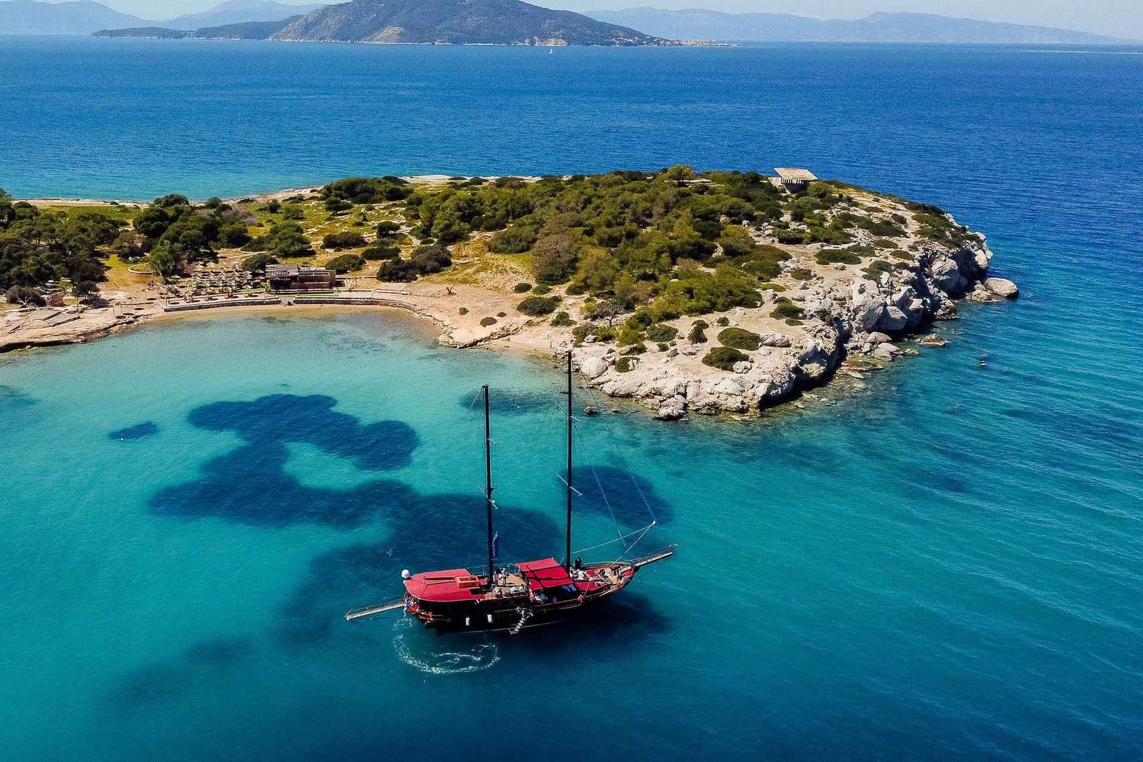 Atenas: Passeio de Iate em Agistri e Aegina com almoço e natação