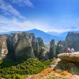 Atenas: Visita aos Mosteiros de Meteora e Opção de Almoço Grego