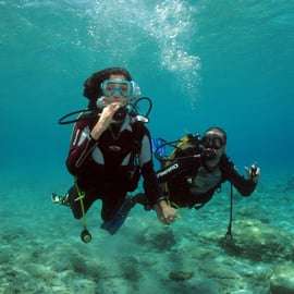 Atenas: Descubre la Experiencia de Buceo para Principiantes