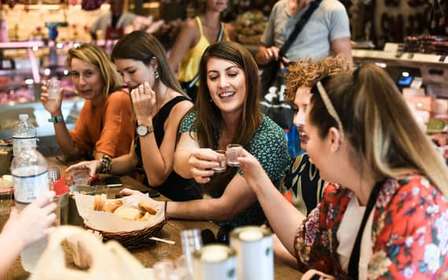 Atenas: Excursão gastronómica a pé com 15 degustações