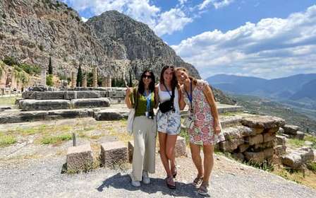Atenas: Delfos, Museu de Delfos e Arachova - viagem de 1 dia com guia