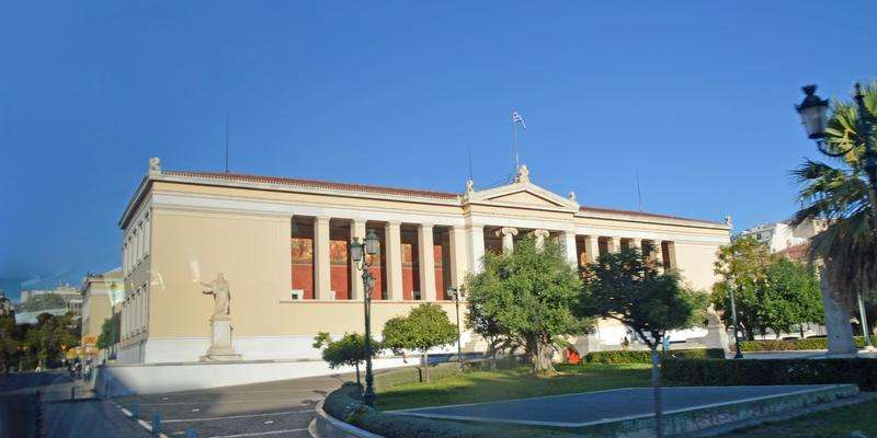Universidade de Atenas