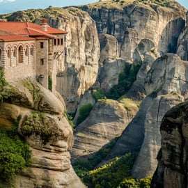 De Atenas: Excursão de 2 dias a Delfos e Meteora com hotel
