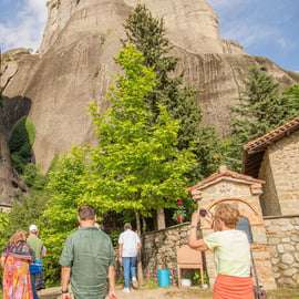 Desde Atenas: Excursión de un día a Meteora en autobús con almuerzo opcional