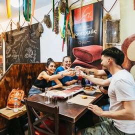 Atenas: Excursão a pé pela autêntica comida grega
