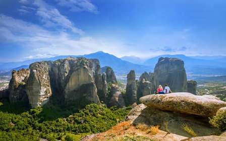 Atenas: Visita aos Mosteiros de Meteora e Opção de Almoço Grego