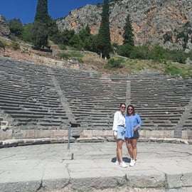 Desde Atenas: Delfos Día Completo V.R. Visita con Audioguía