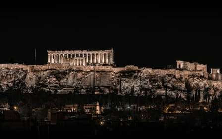 Passeio fantasma em Atenas: ruínas místicas e lendas antigas