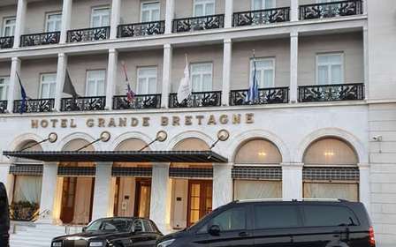 Hotel em Atenas para o Porto de Cruzeiros de Pireu Easy Van e Microônibus